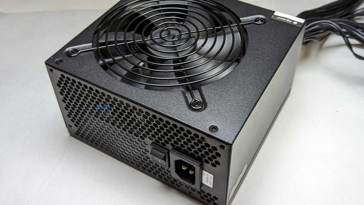 High Power HP1-J600GD-F12S is a 600 Watts 80+GOLD